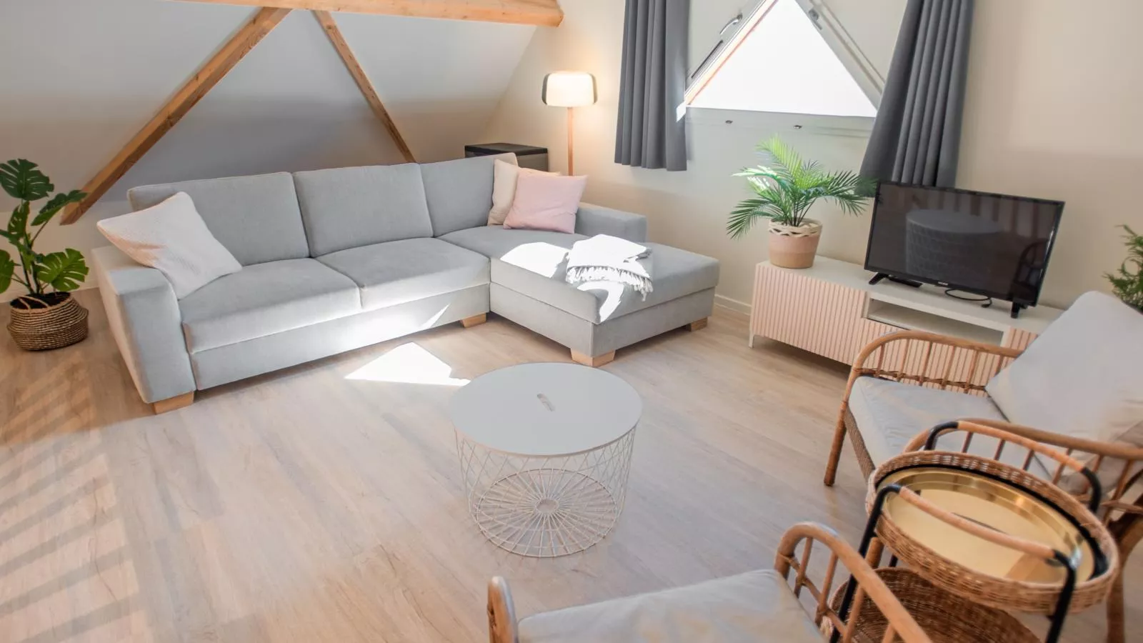 Le Lac Bleu nr 27-Living room