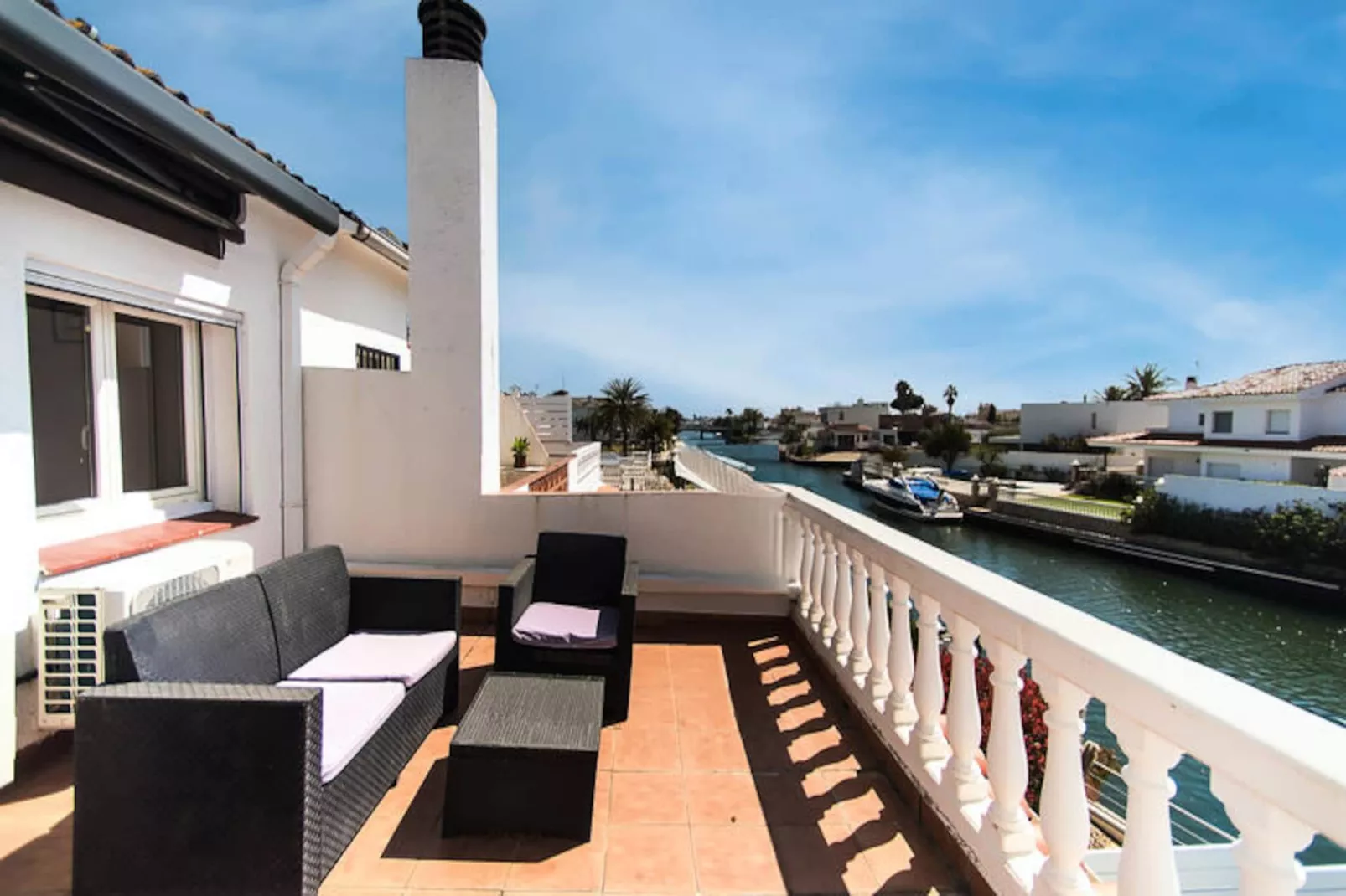 Maison à Empuriabrava-Non tagué