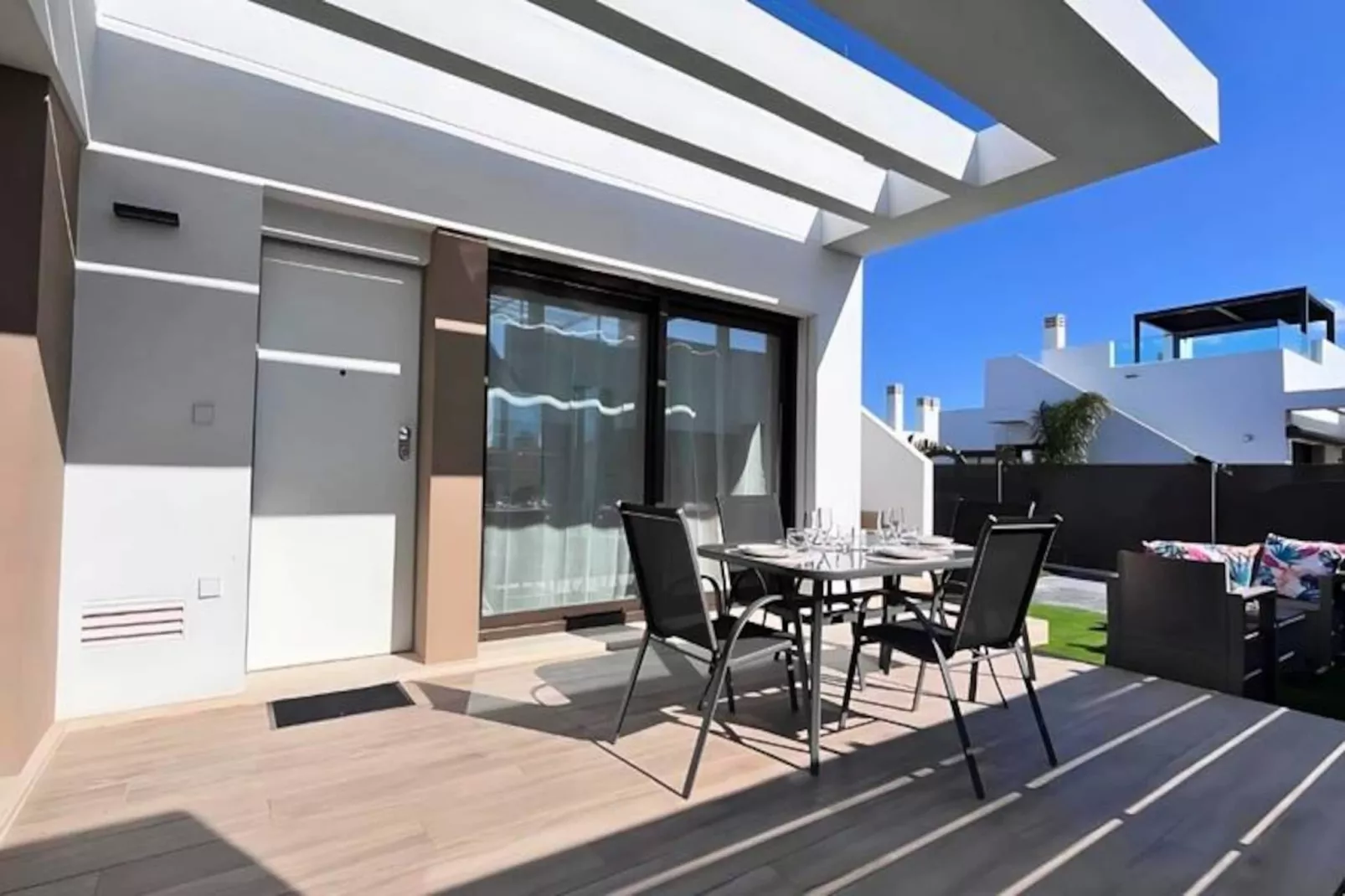 Golf, Soleil Et Piscine Priv&eacute;e Pour Un S&eacute;jour De R&ecirc;ve !-Untagged