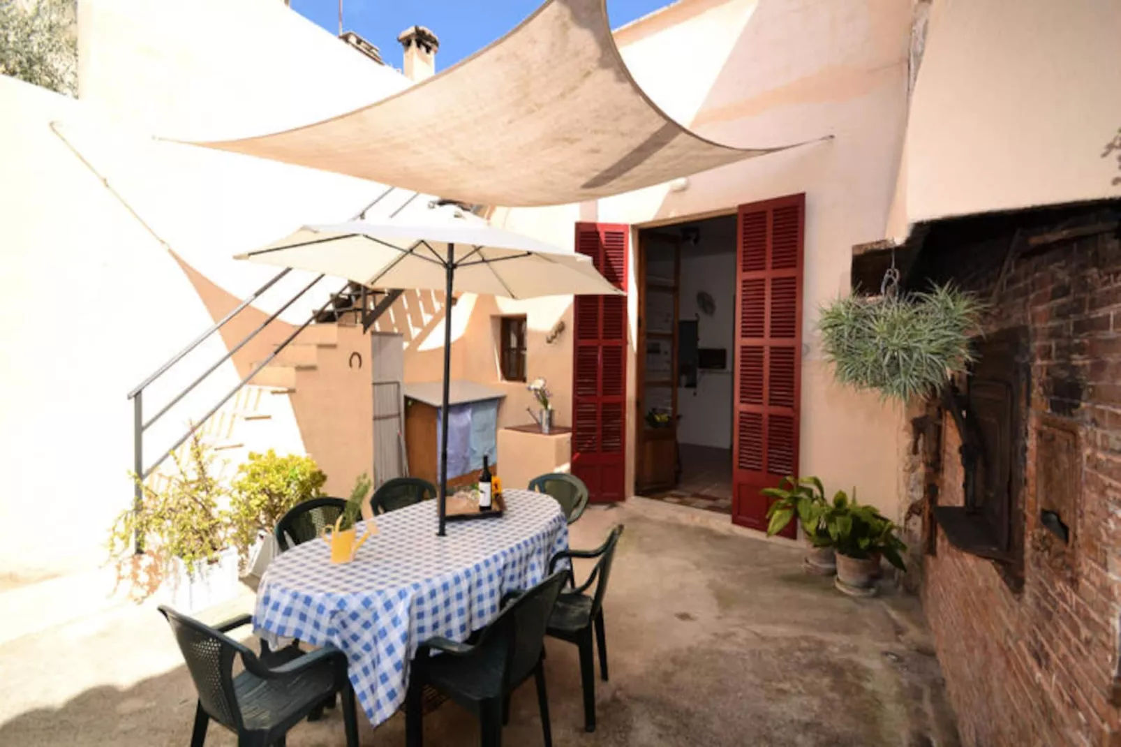 Maison à Petra-Untagged