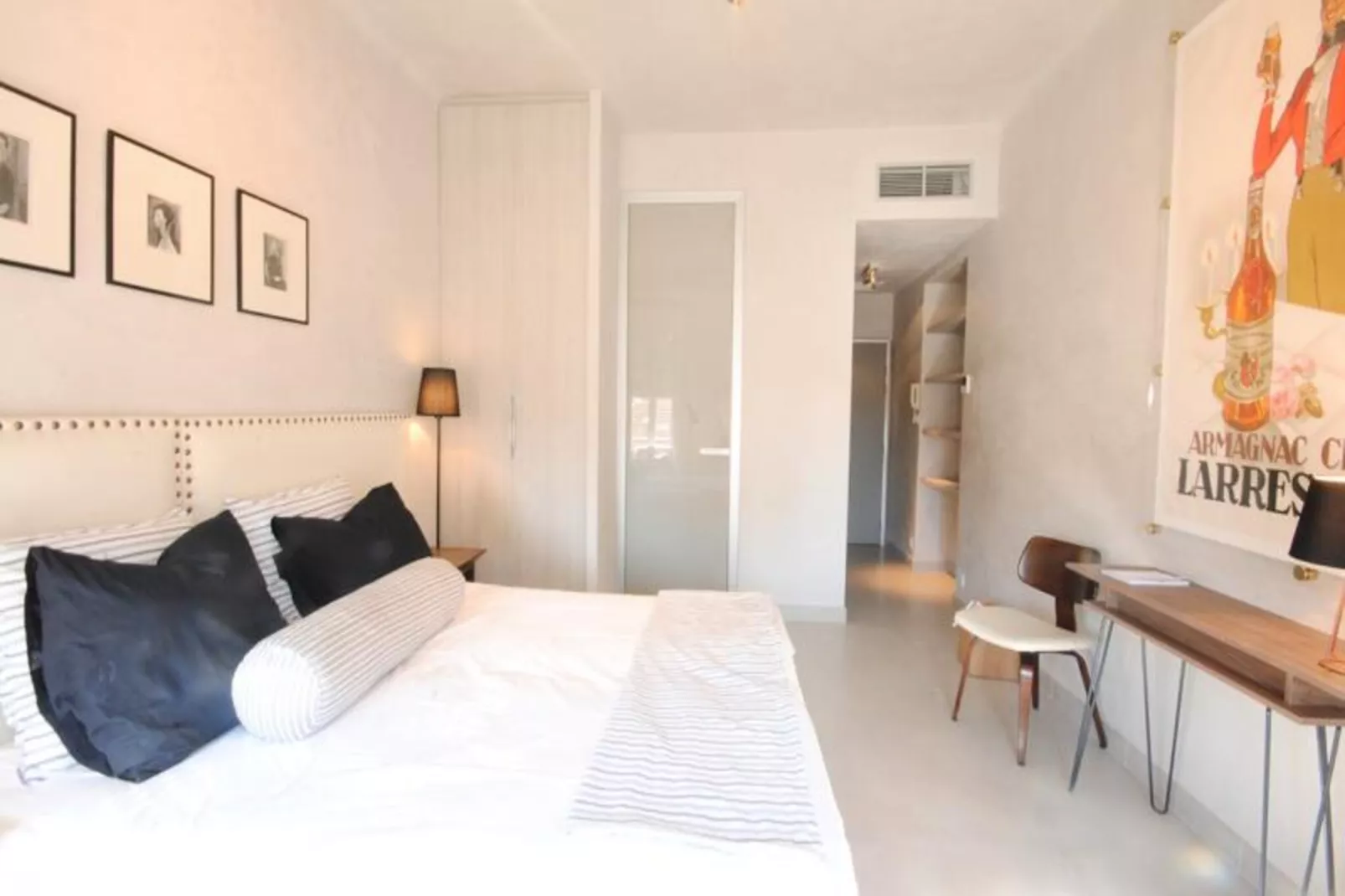 Studio à Cannes-Untagged