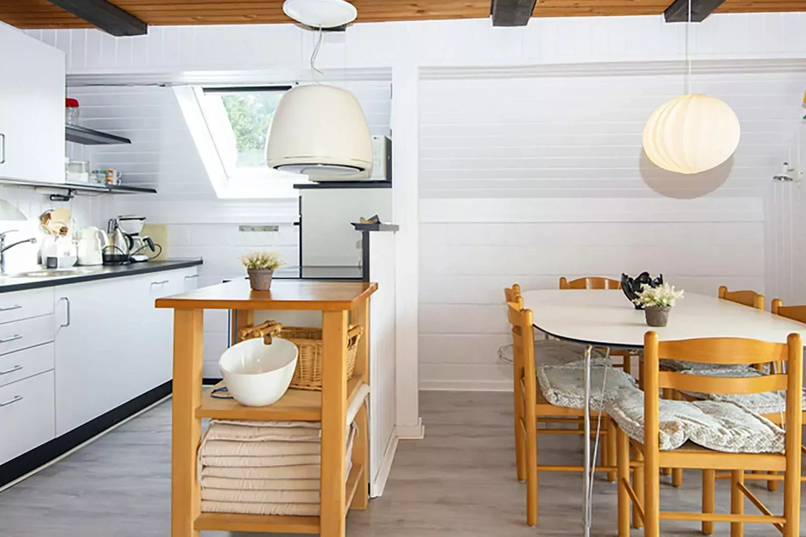 5 person holiday home in Glesborg-Indoor