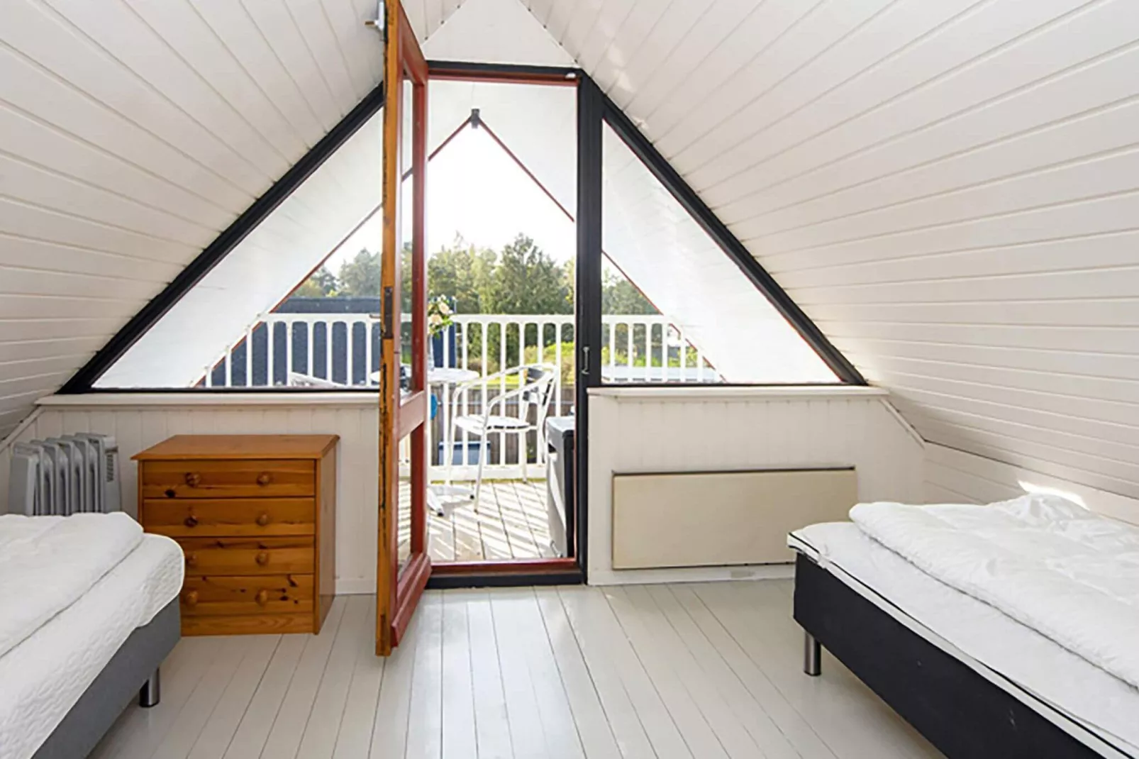 5 person holiday home in Glesborg-Indoor