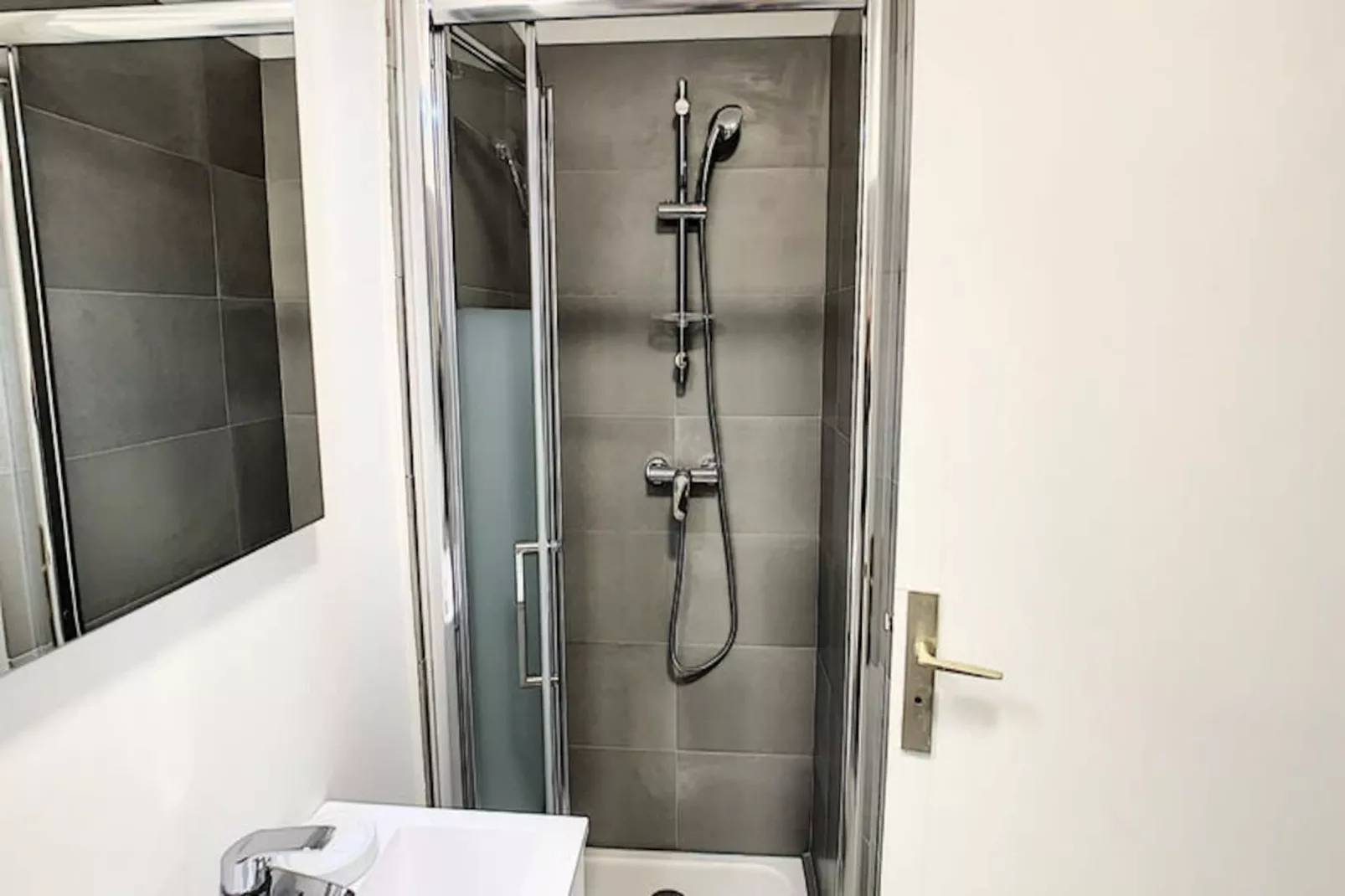 Studio à Cannes-Non tagué