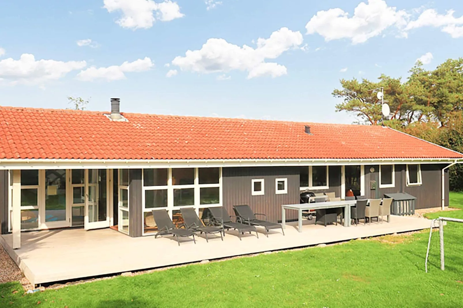 10 person holiday home in Humble-Outdoor
