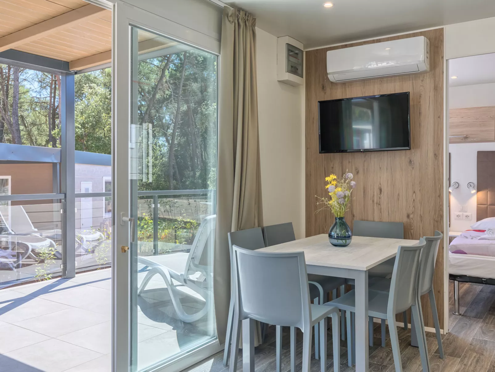 Camping Santa Marina-Drinnen