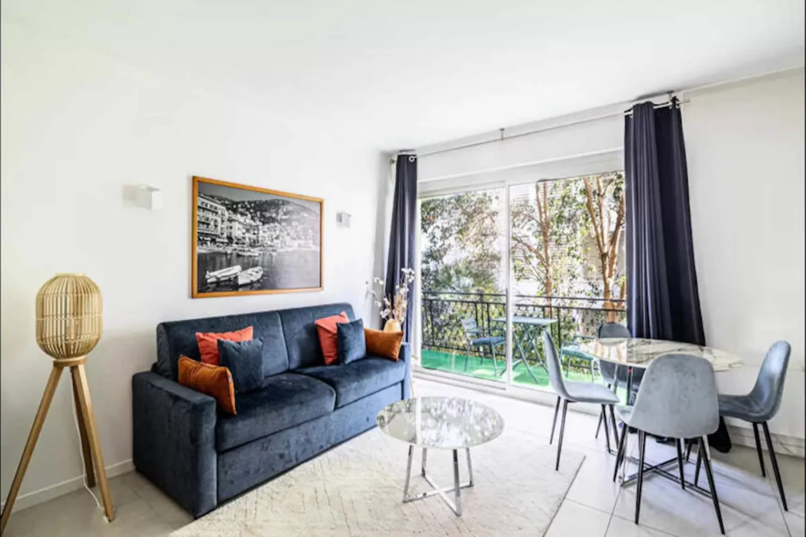 Appartements à Cannes-Untagged