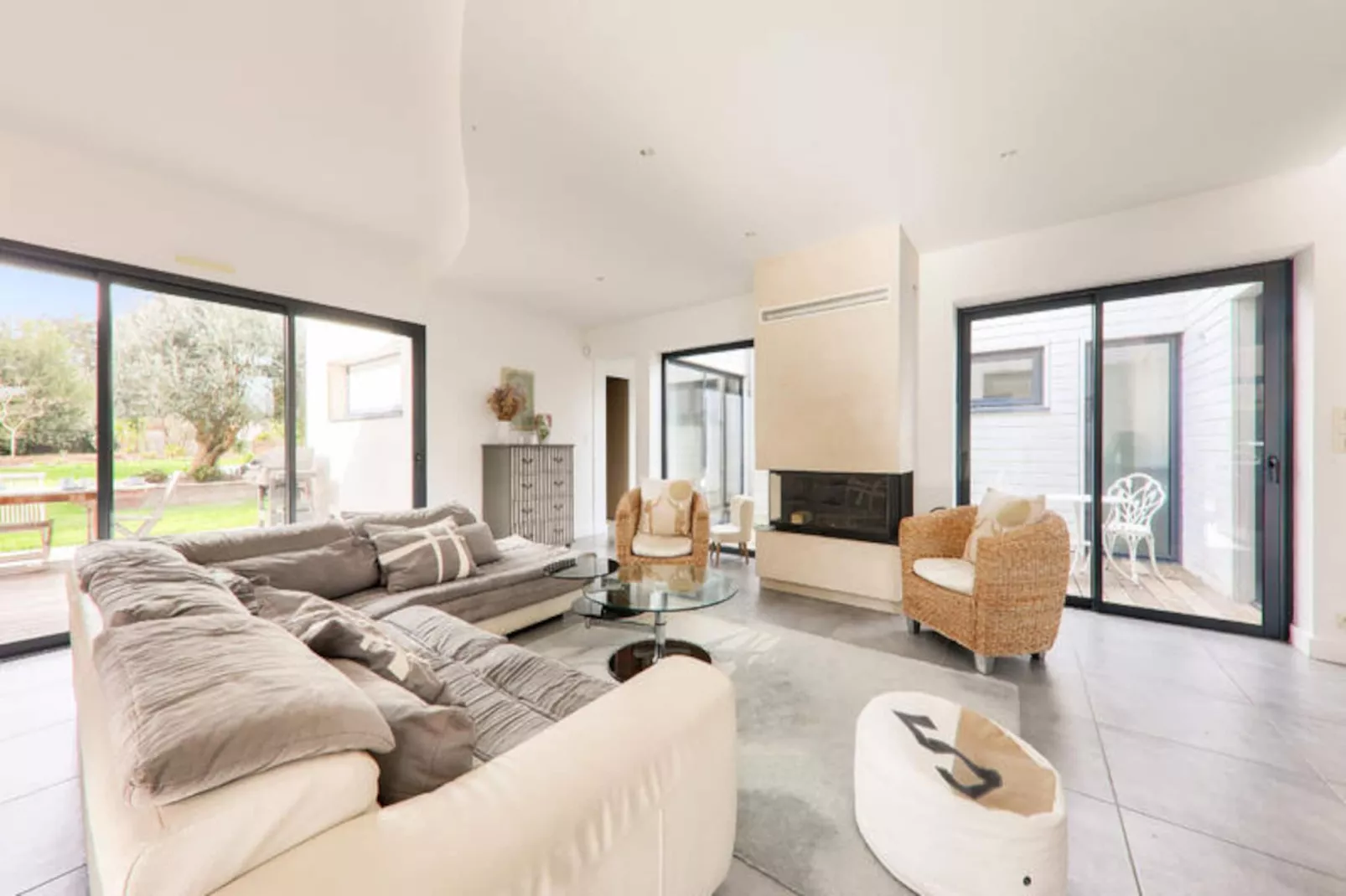 Maison à Saint-Armel-Nicht zugeordnet