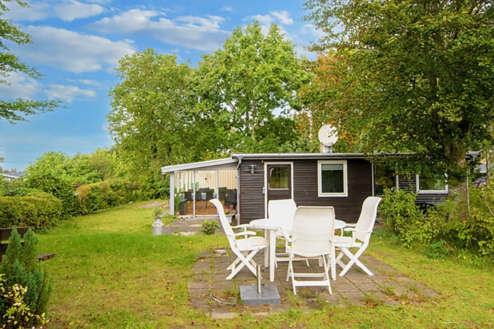 4 person holiday home in Allingåbro-By Traum-Water view