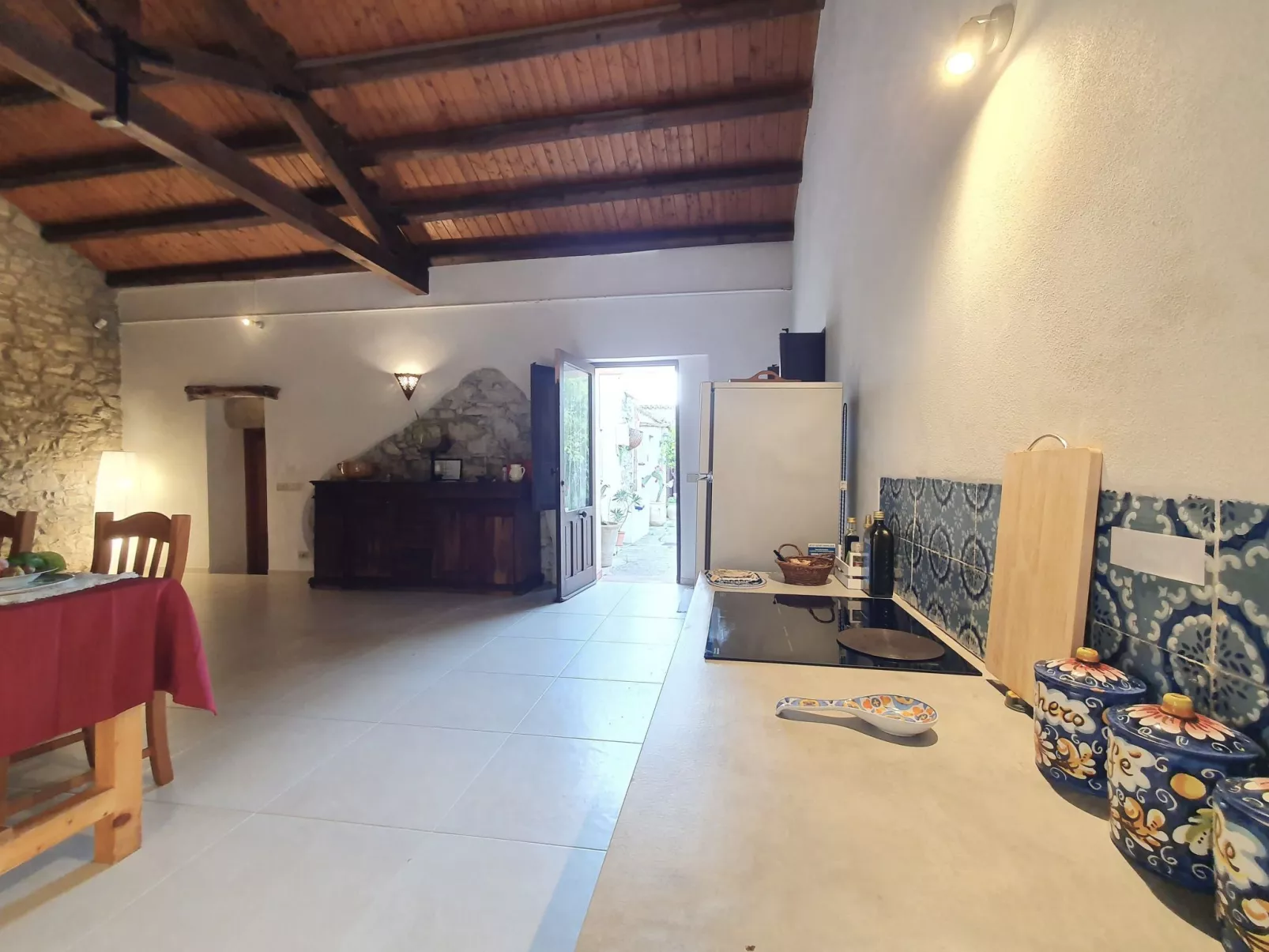 Baglio Anastè-Dedans