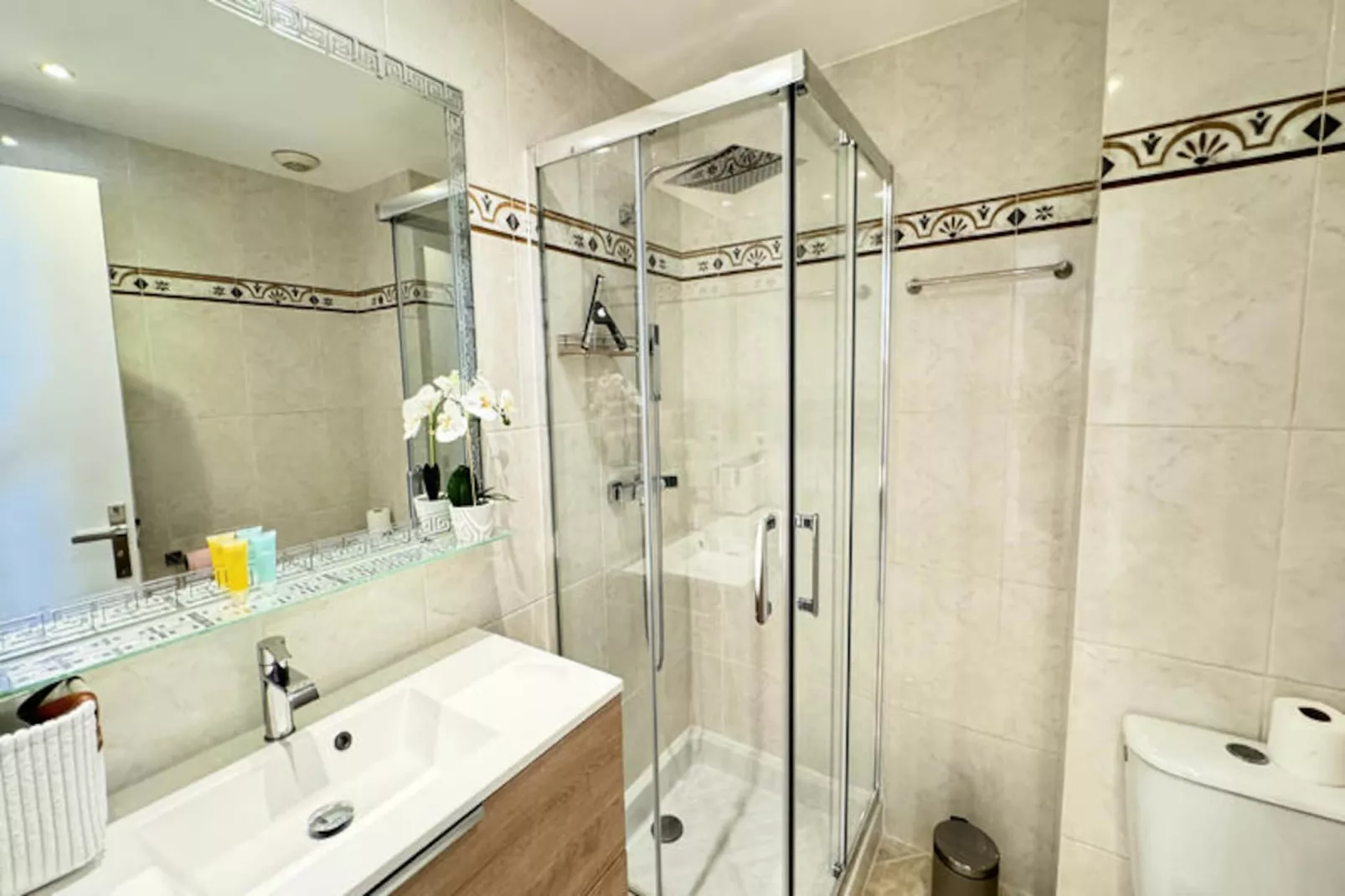 Studio à Cannes-Untagged