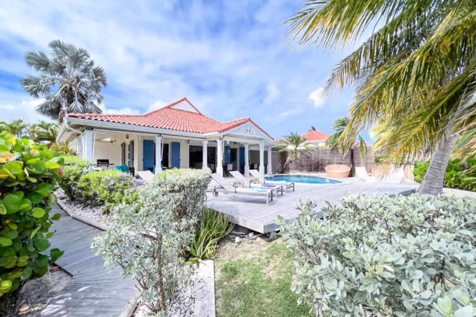 Maison à Saint François - Non tagué