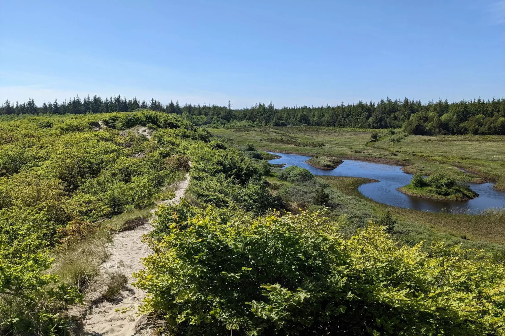 Renovierter Ruckzug mit Pool -- By Traum Ferienwohnungen-Wasserblick