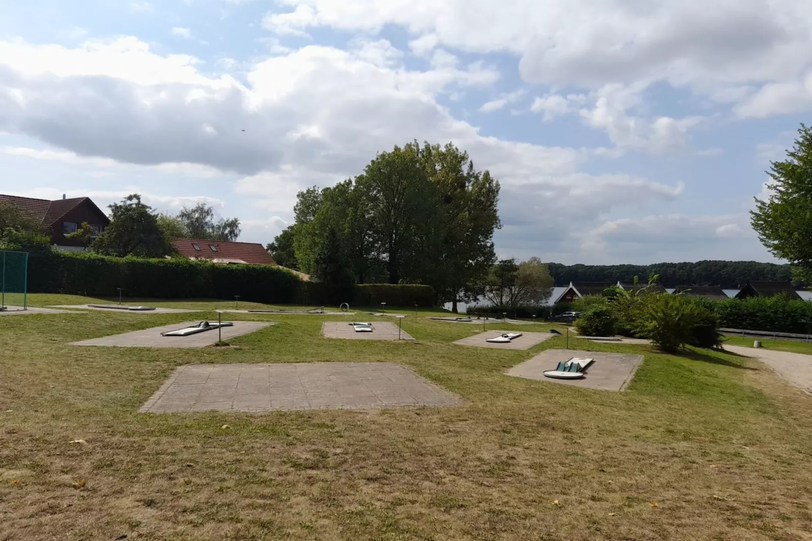 Strandläufer Classic 102-Gardens in summer