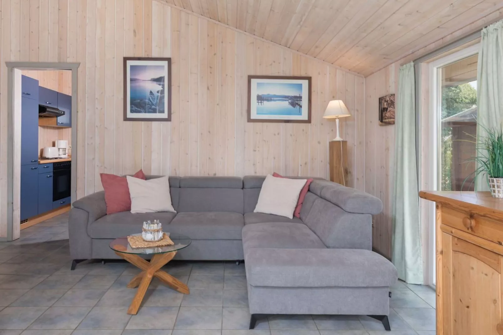 FH Seeschwalbe 163-Salon