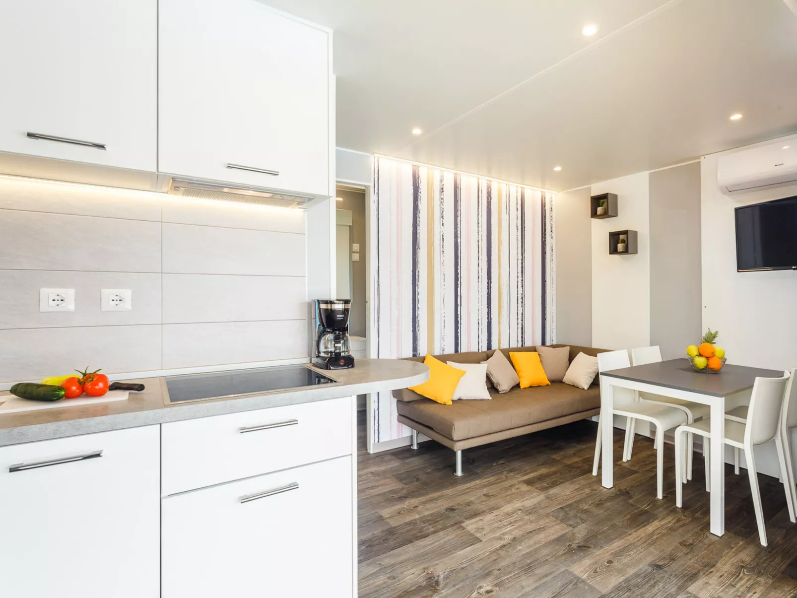 Camping Santa Marina-Drinnen