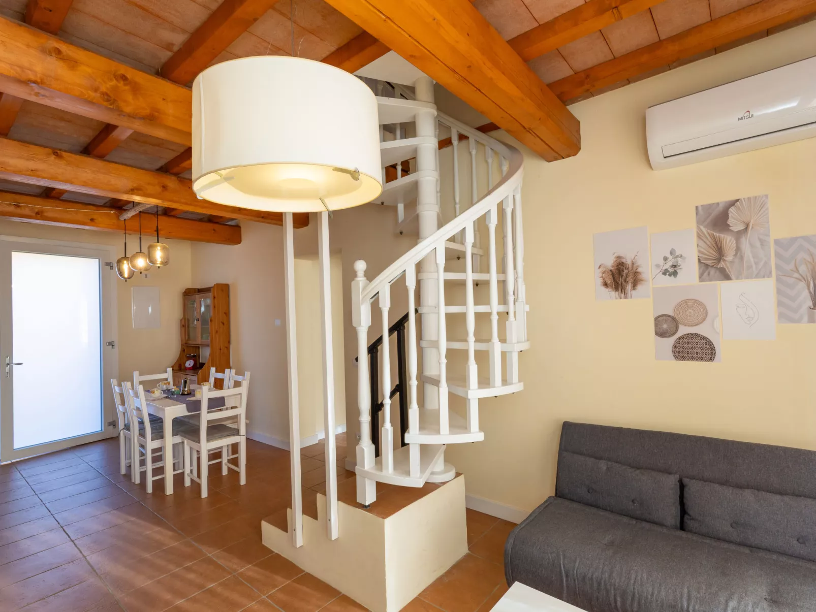 La Melatina Country-Drinnen