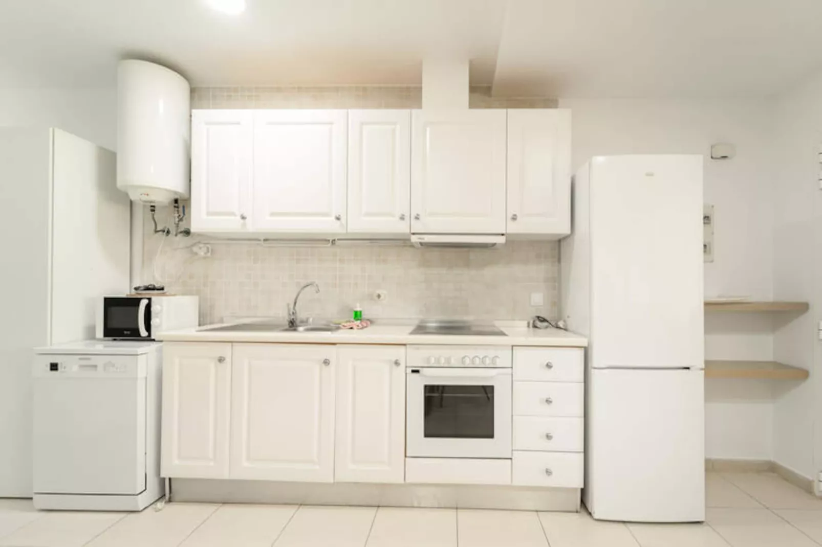 Appartements à Roses-Untagged