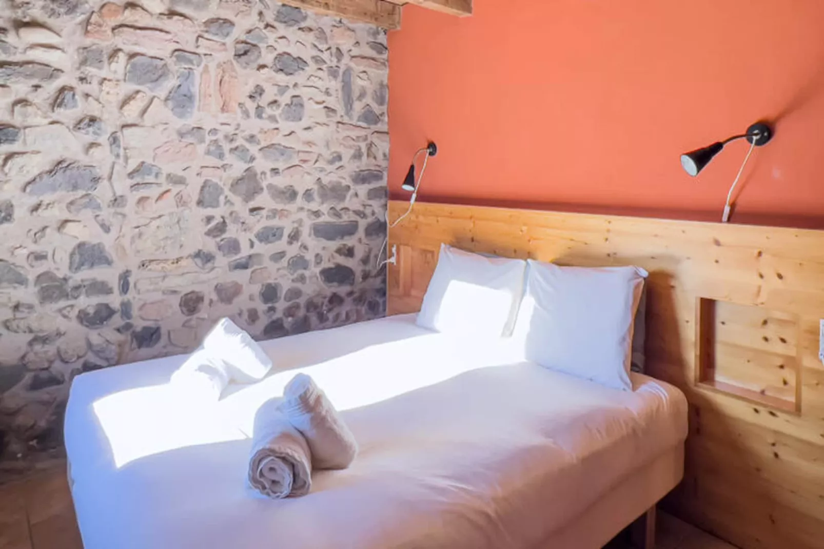 Appartements à Sant Feliu de Pallerols-Non tagué