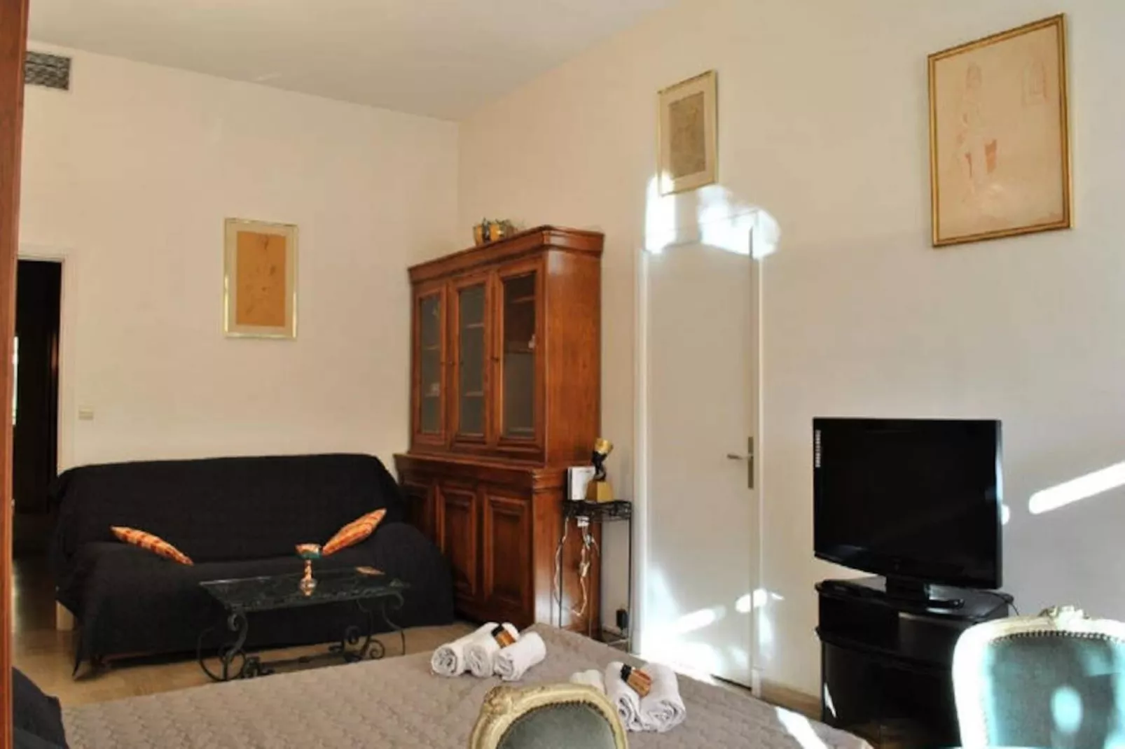 Studio à Cannes-Untagged