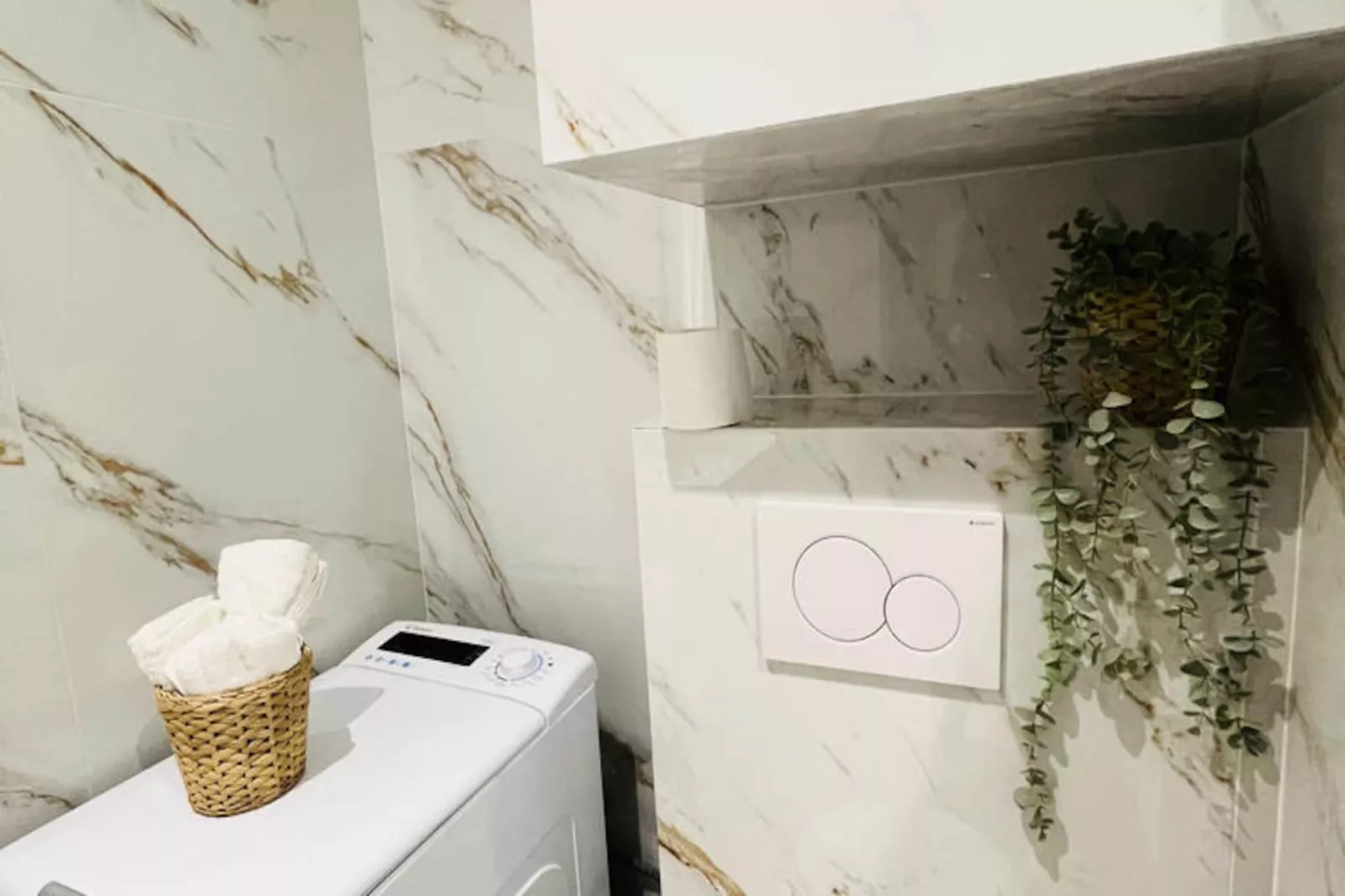 Studio à Cannes-Untagged