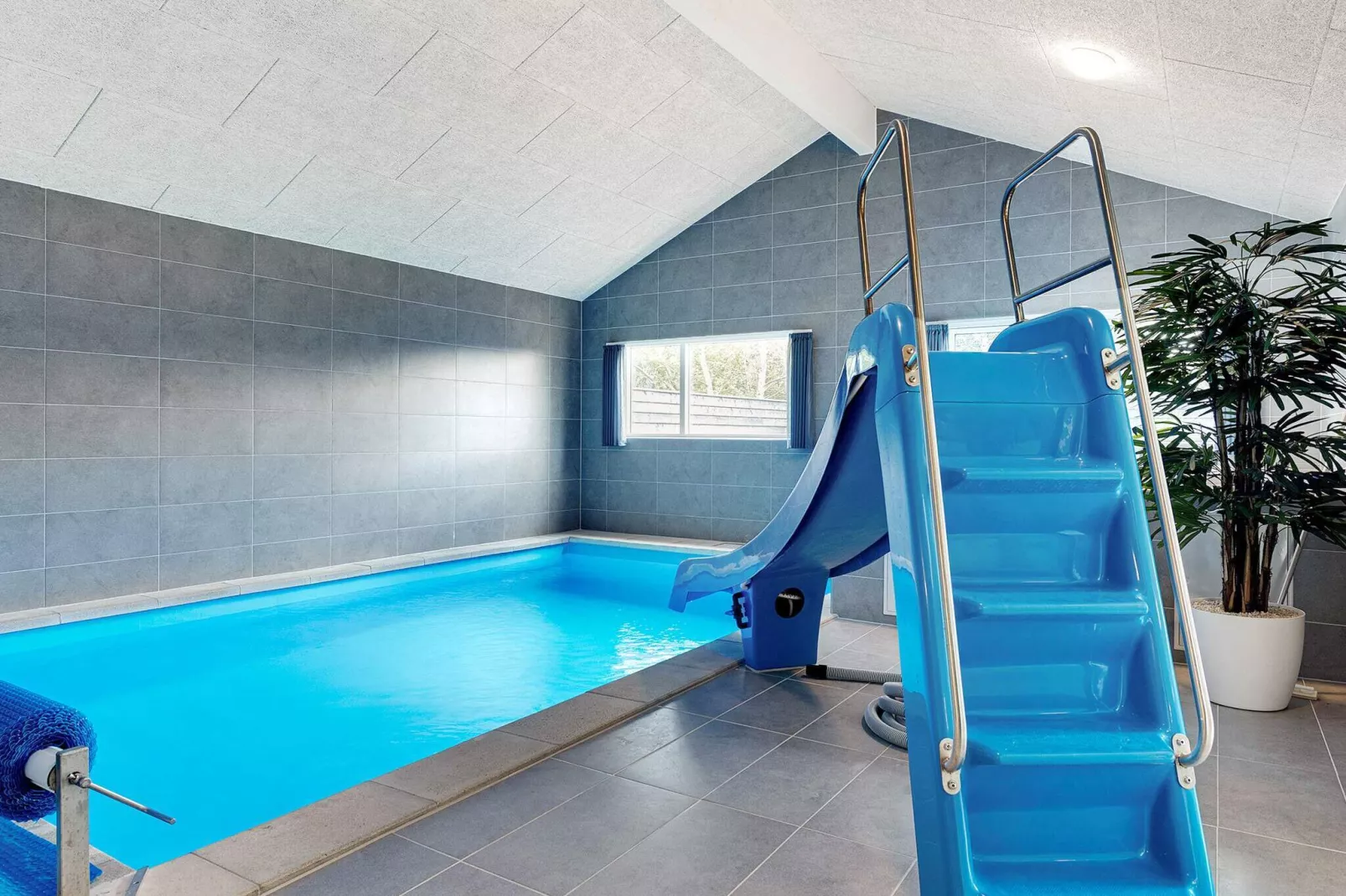 18 Personen Ferienhaus in Ålbæk-Schwimmbad