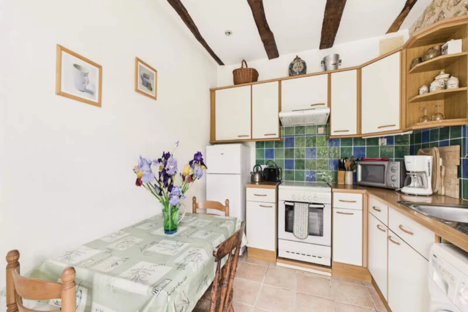 Maison à Montignac-Nicht zugeordnet