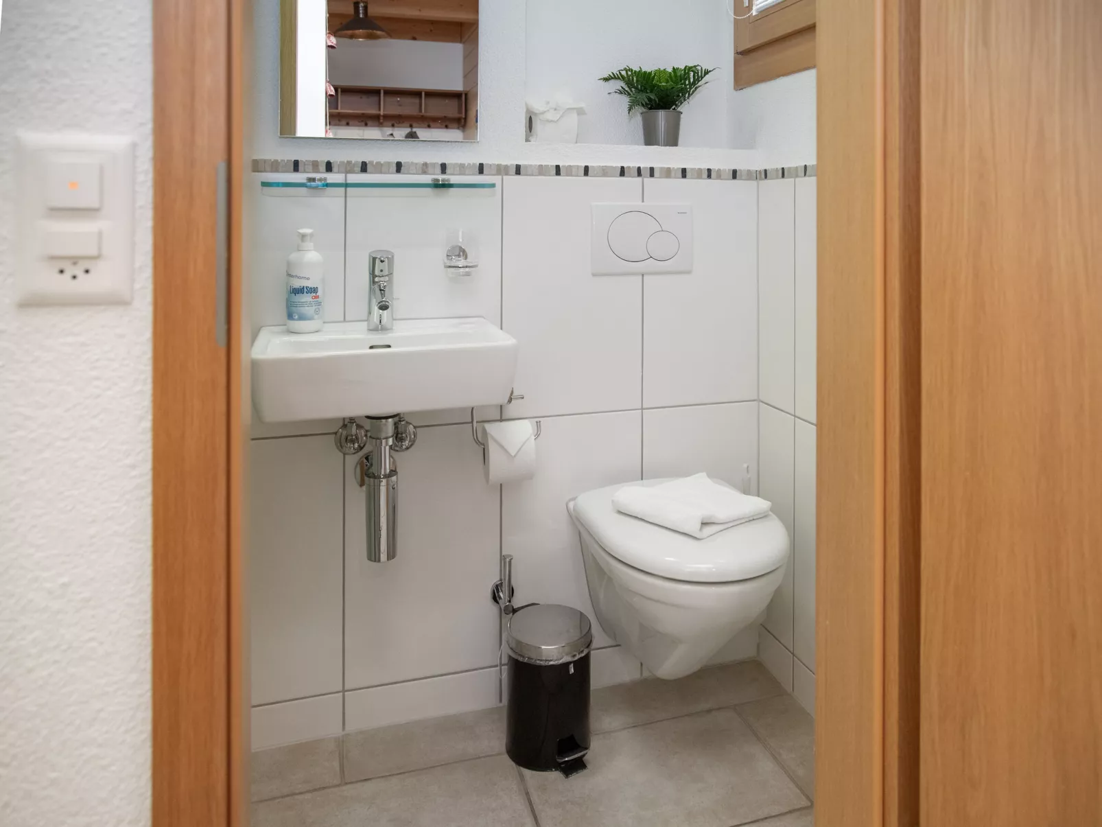 Racer's Retreat Apt.2-Drinnen