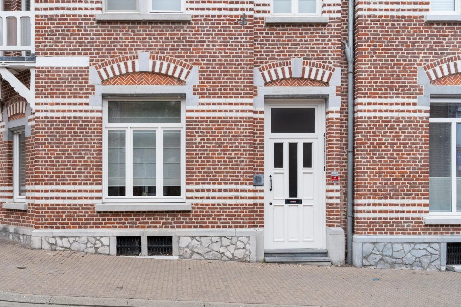 Huis Dries-Außenbereich Sommer