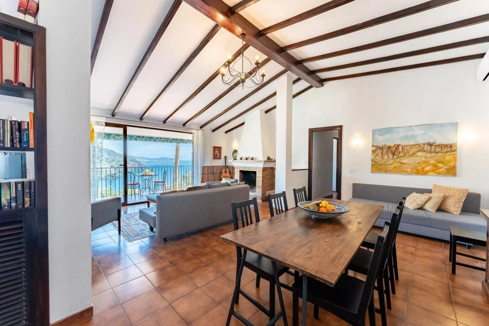 CT 269 GR - Faro's Sun Beach & More in Almuñecar-Dining room