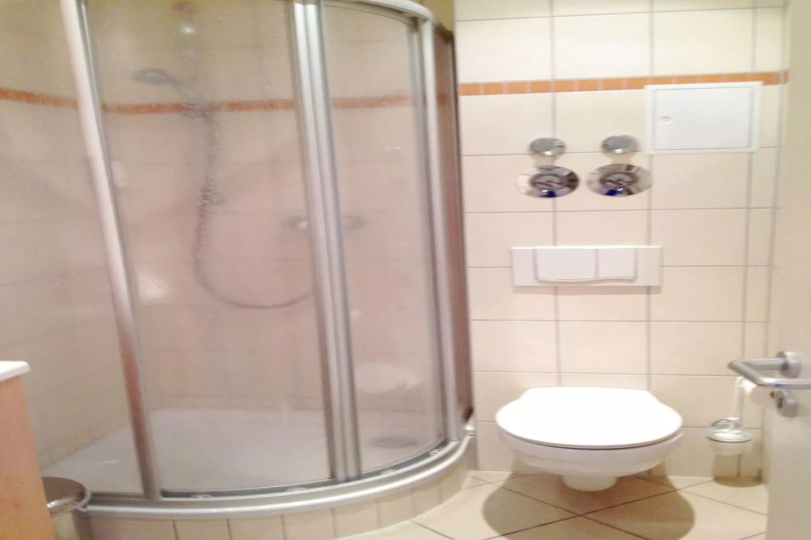 Apartment Strandläufer 112-Bathroom