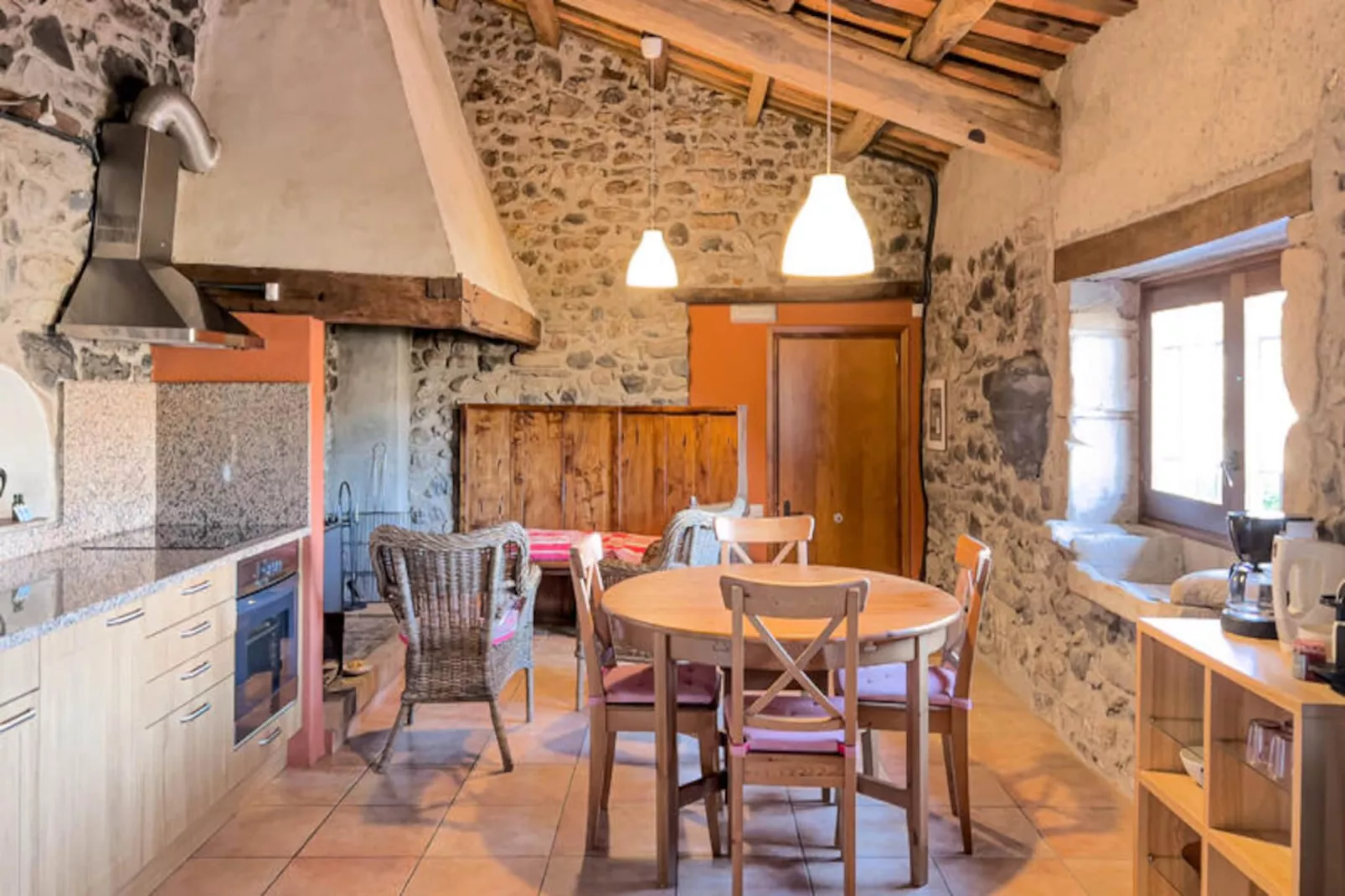 Appartements à Sant Feliu de Pallerols-Non tagué