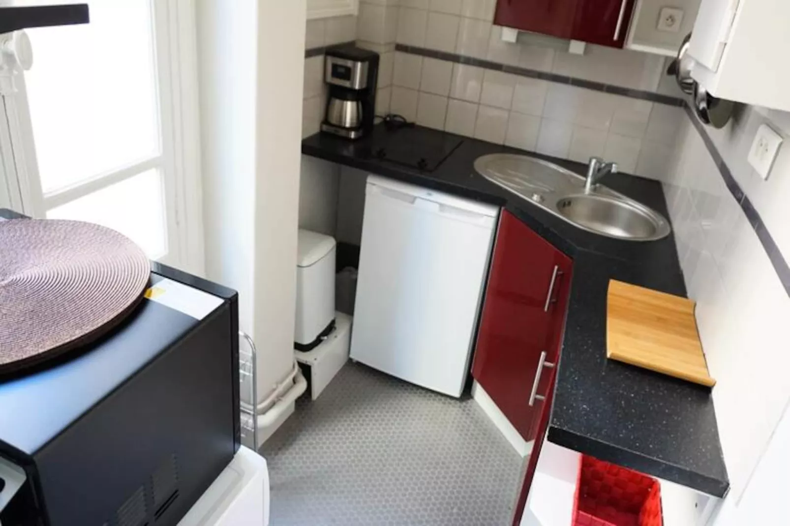 Studio à Paris-Untagged