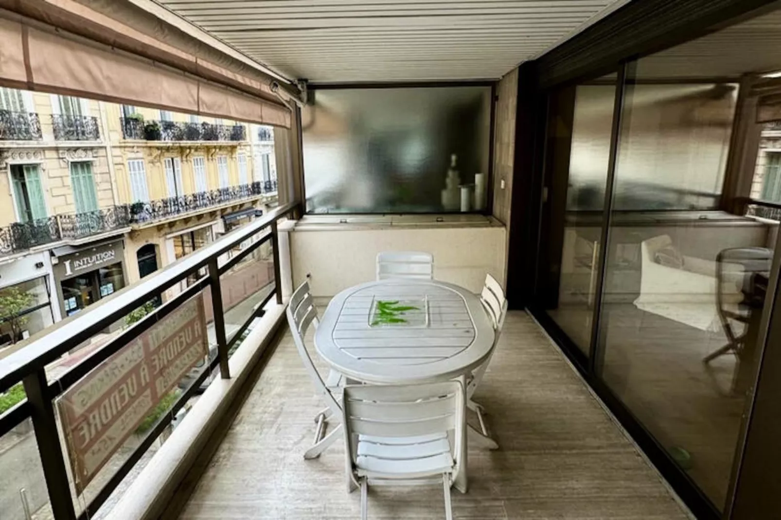 Studio à Cannes-Untagged