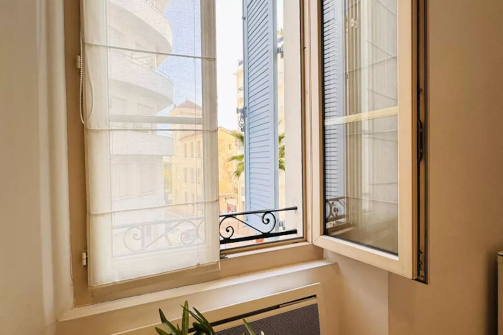 Studio à Cannes-Untagged