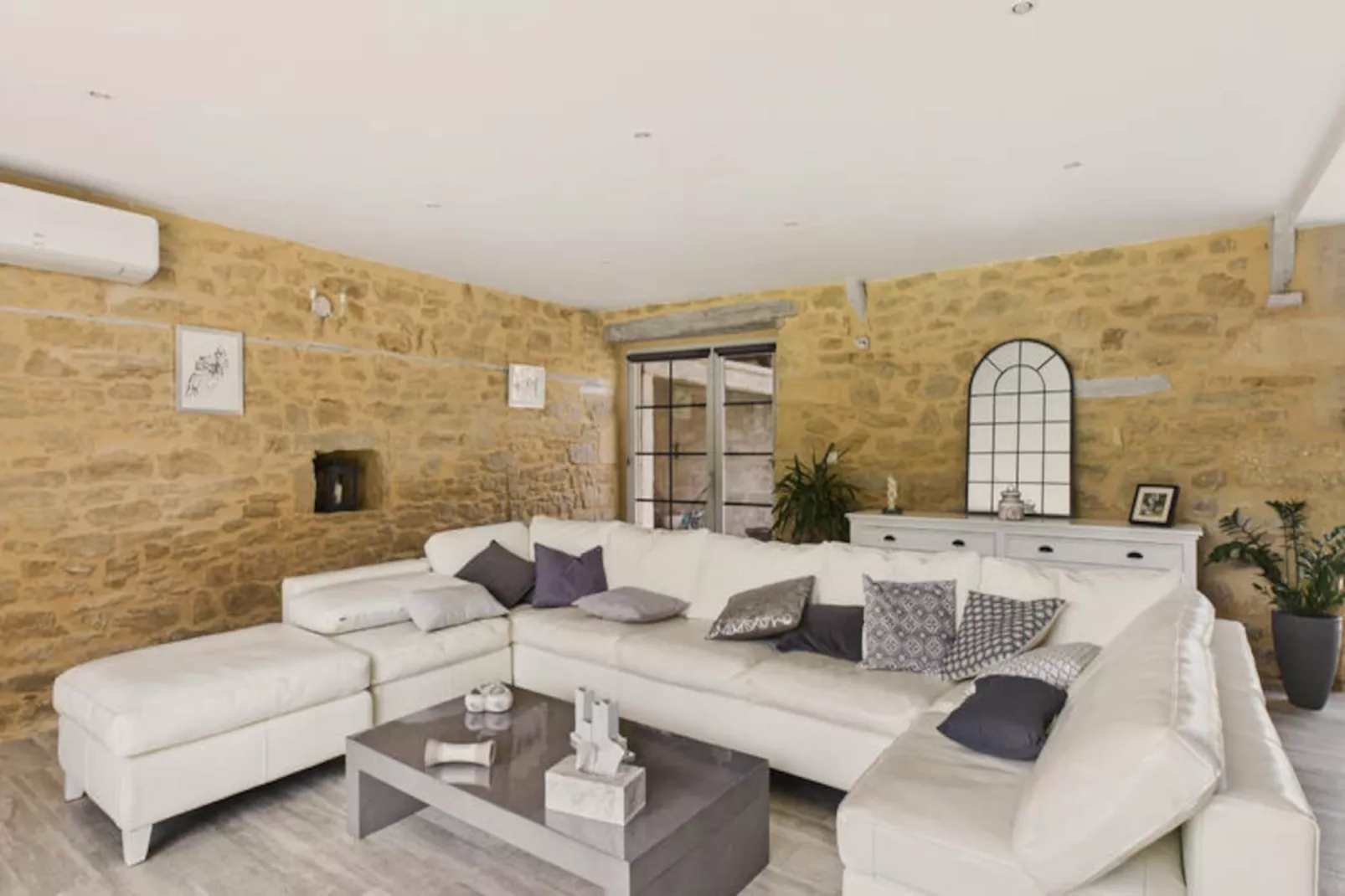 Maison à Saint-Julien-de-Lampon-Nicht zugeordnet