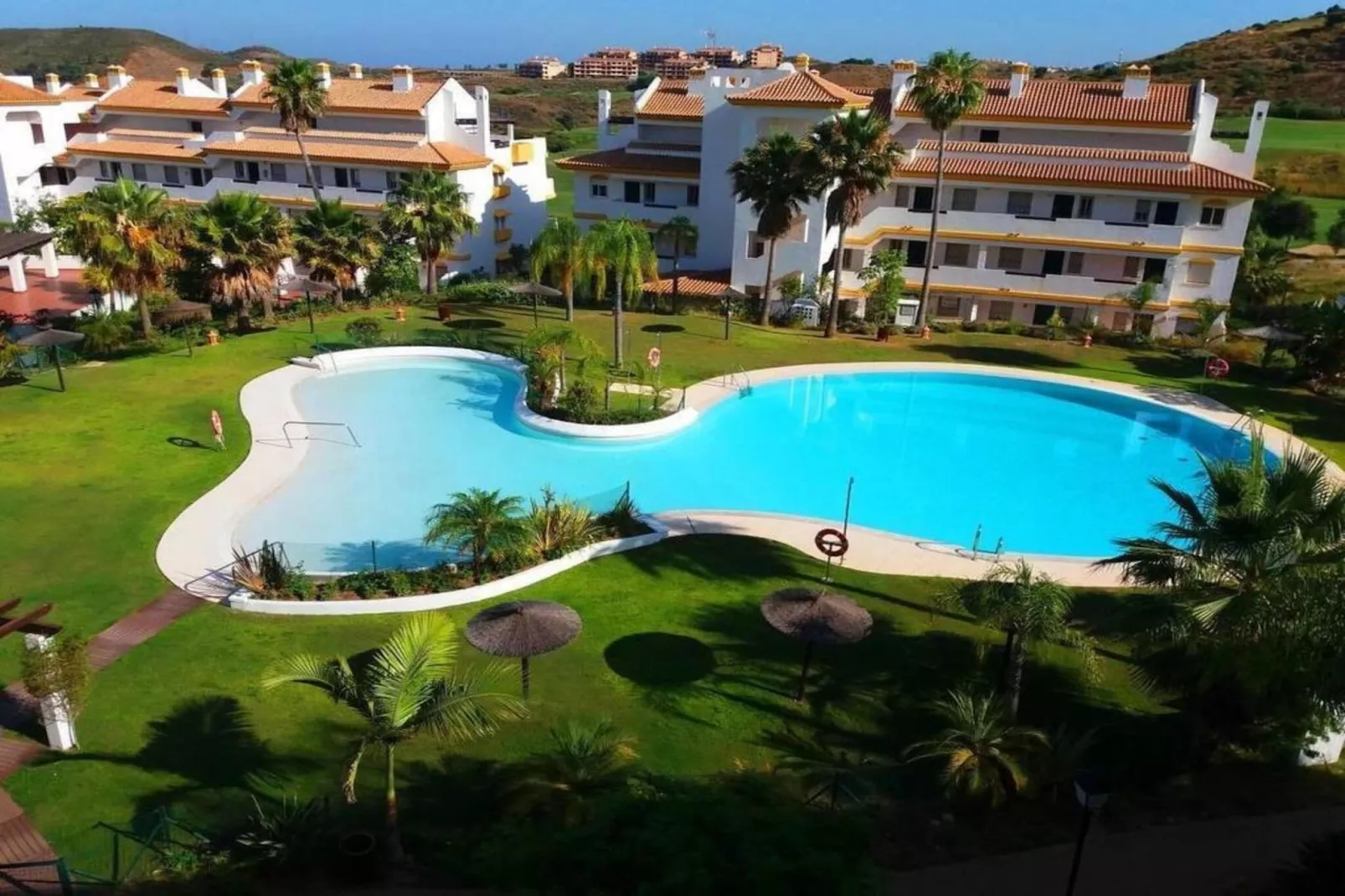CT 248 - Faro's Calanova Golf - Green & Beach-Piscine