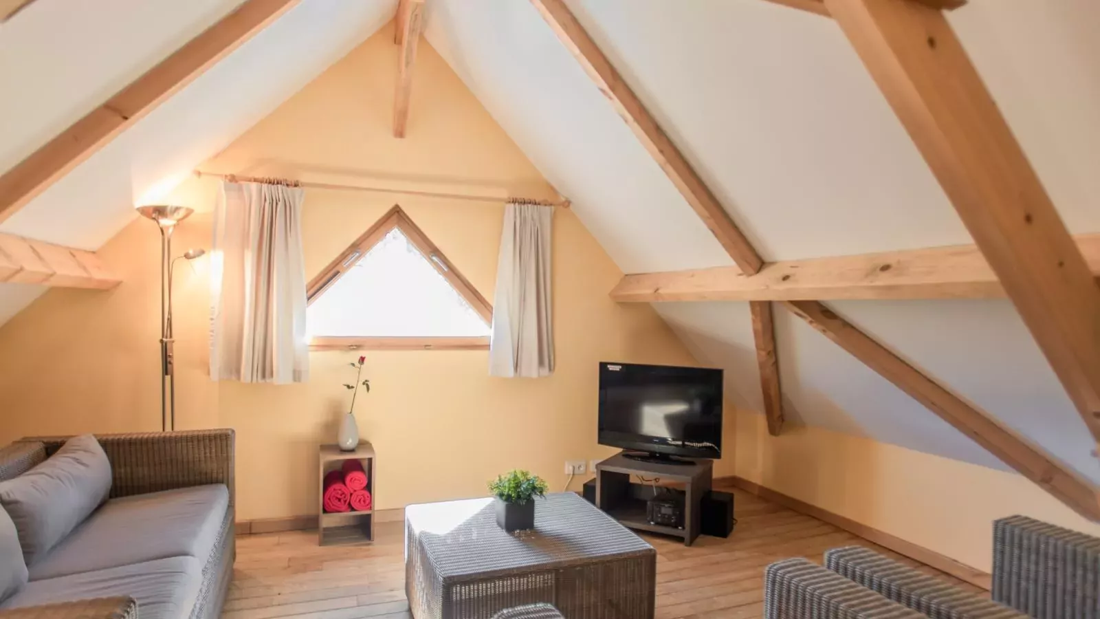 Lac Bleu 25-Living room