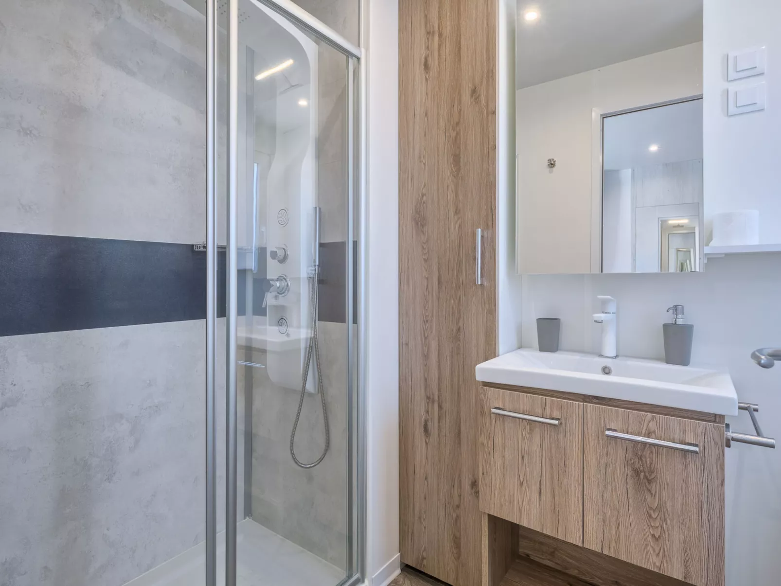 Camping Santa Marina-Drinnen