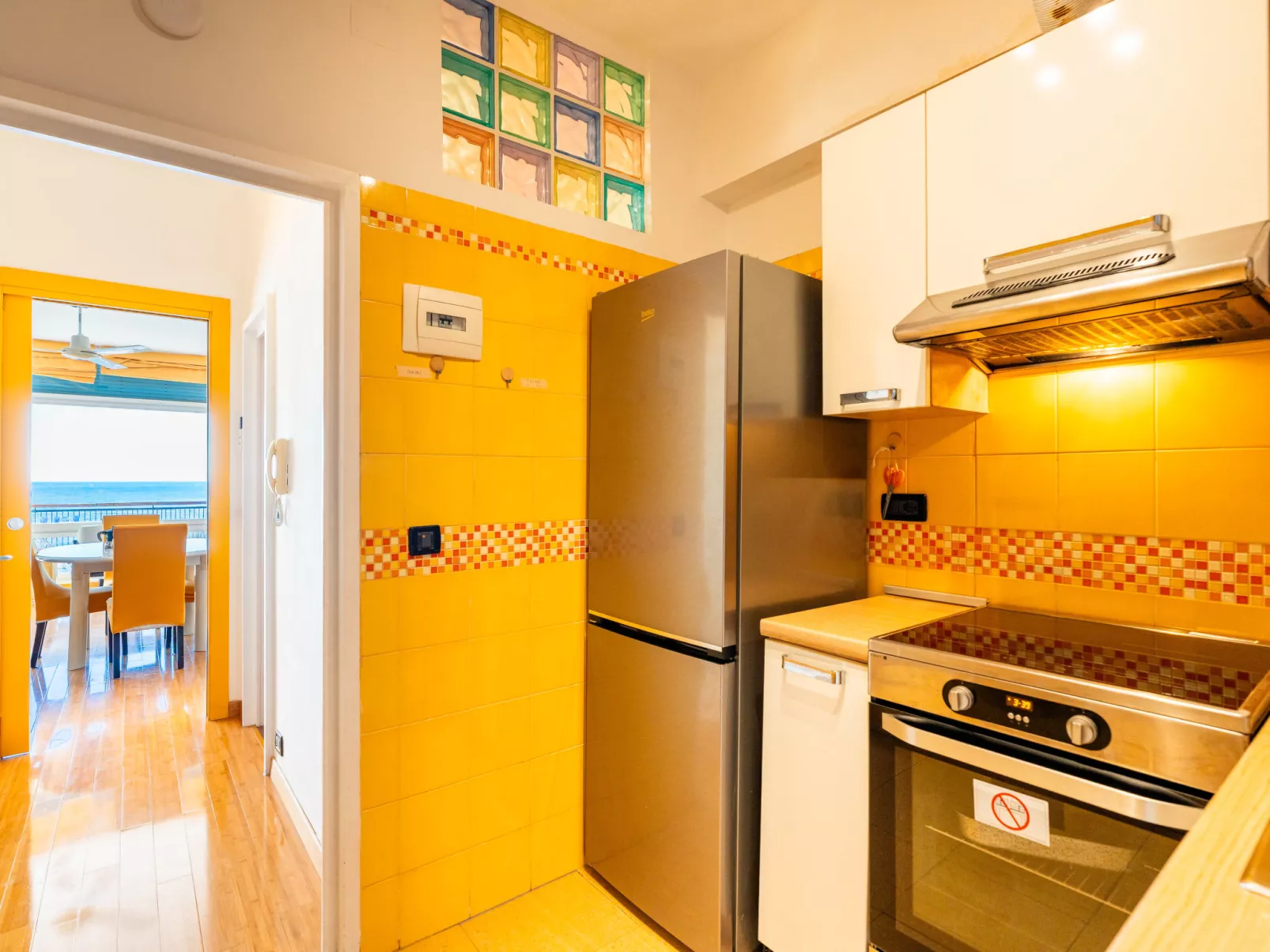 Capo Pino tra le Onde-Drinnen