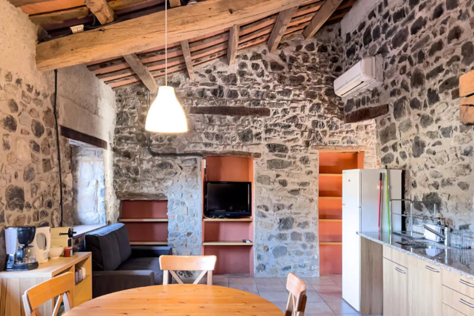 Appartements à Sant Feliu de Pallerols-Non tagué