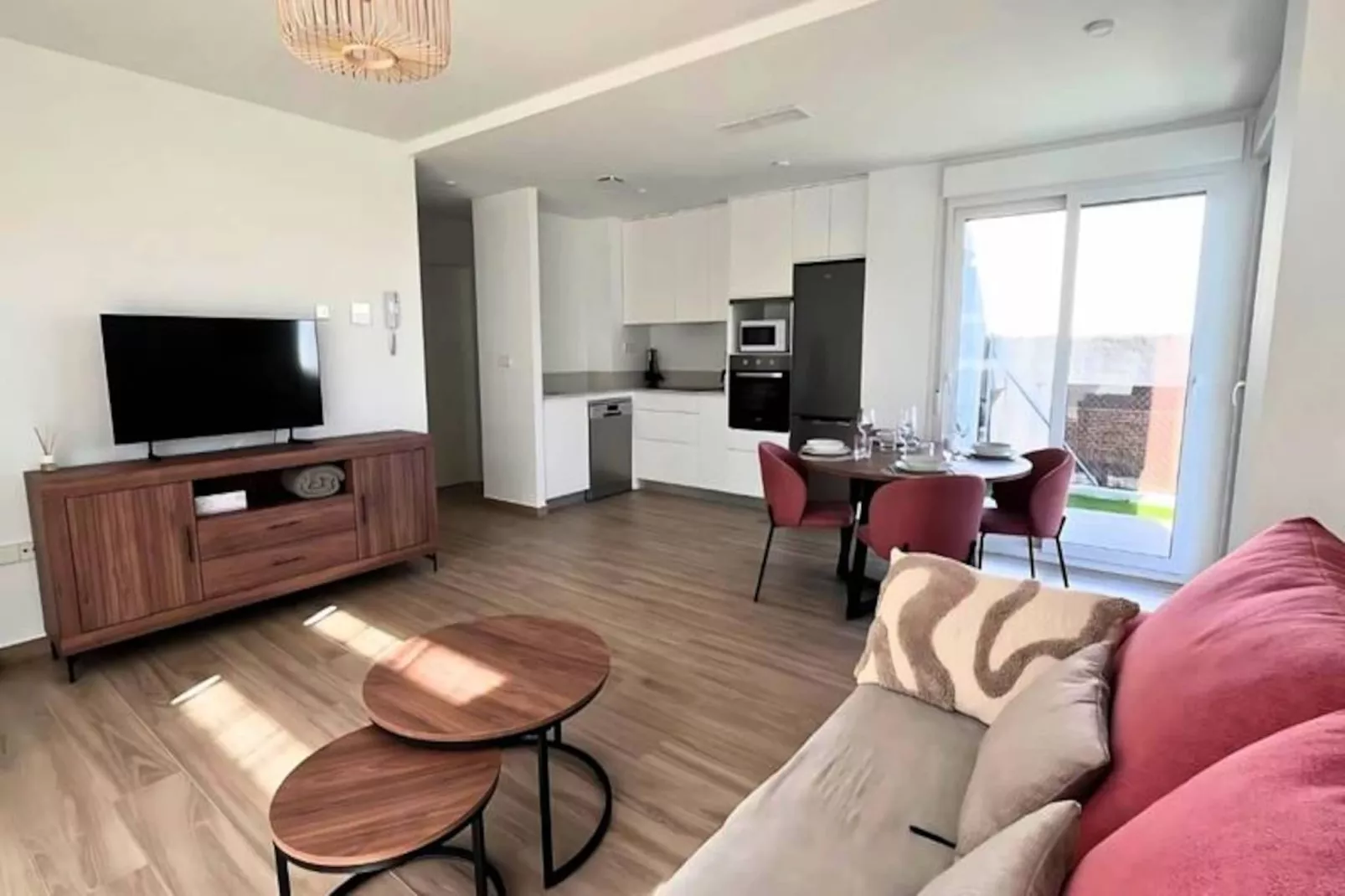 Golf, Soleil Et Piscine Priv&eacute;e Pour Un S&eacute;jour De R&ecirc;ve !-Untagged