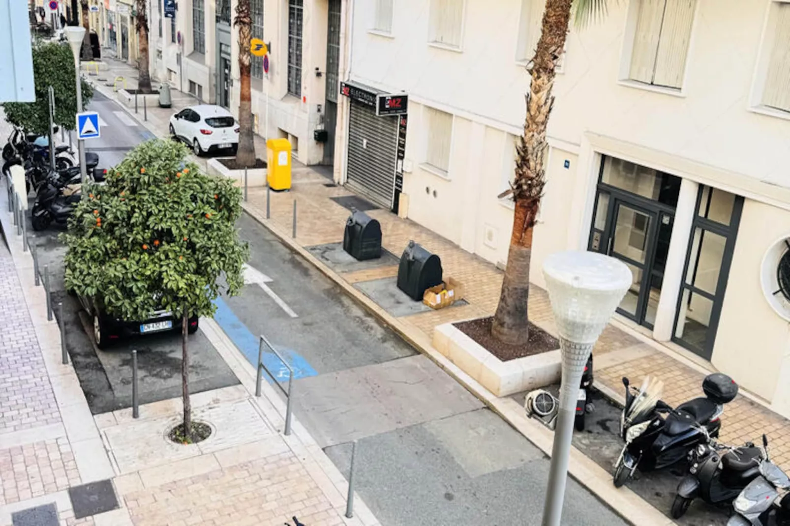 Studio à Cannes-Untagged