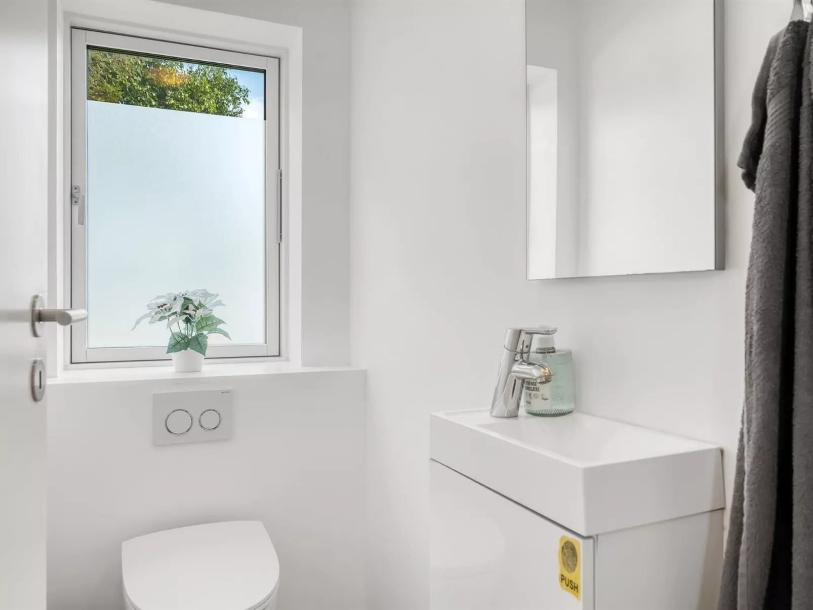 "Tekla" - 180m from the sea-Drinnen