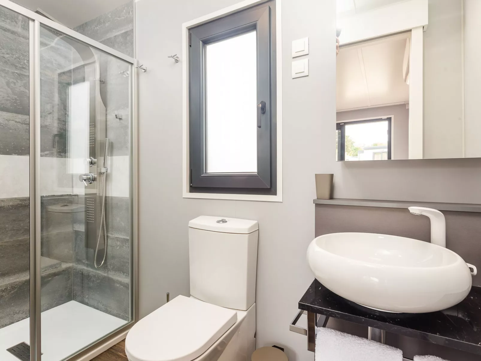 Camping Santa Marina-Drinnen