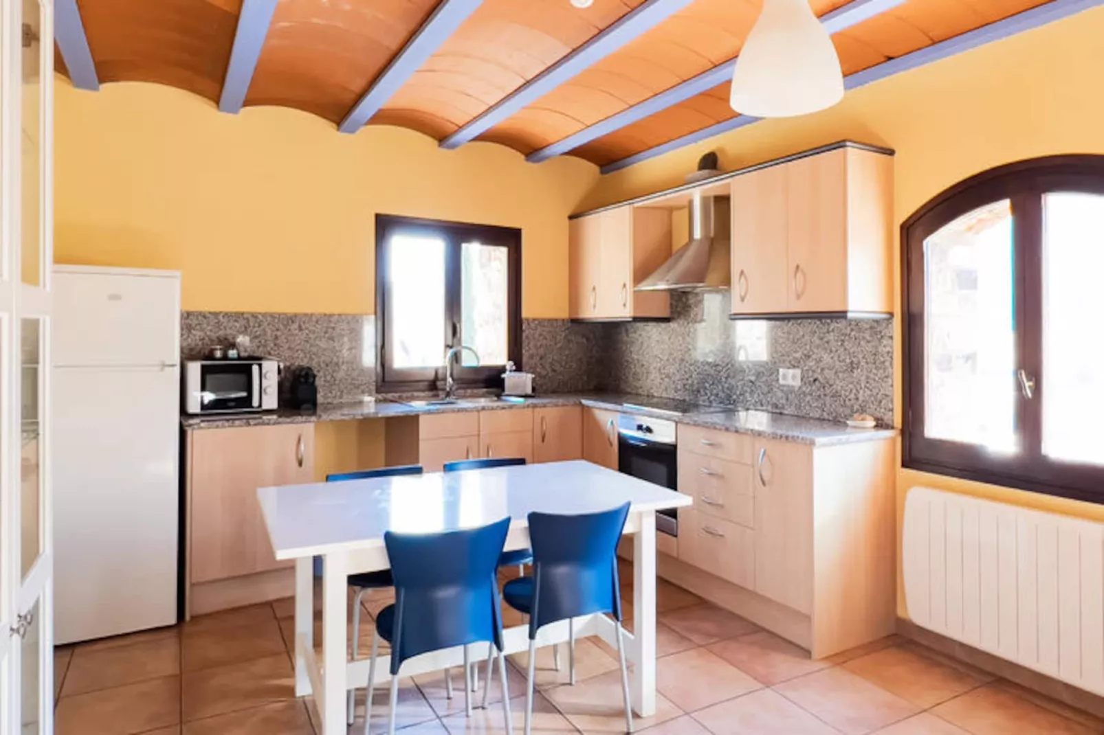 Appartements à Sant Feliu de Pallerols-Nicht zugeordnet