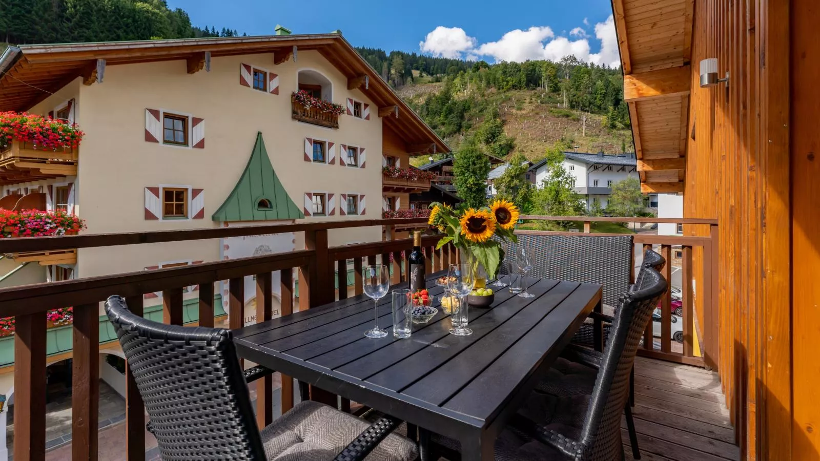 Emma Top 3-Terrace balcony