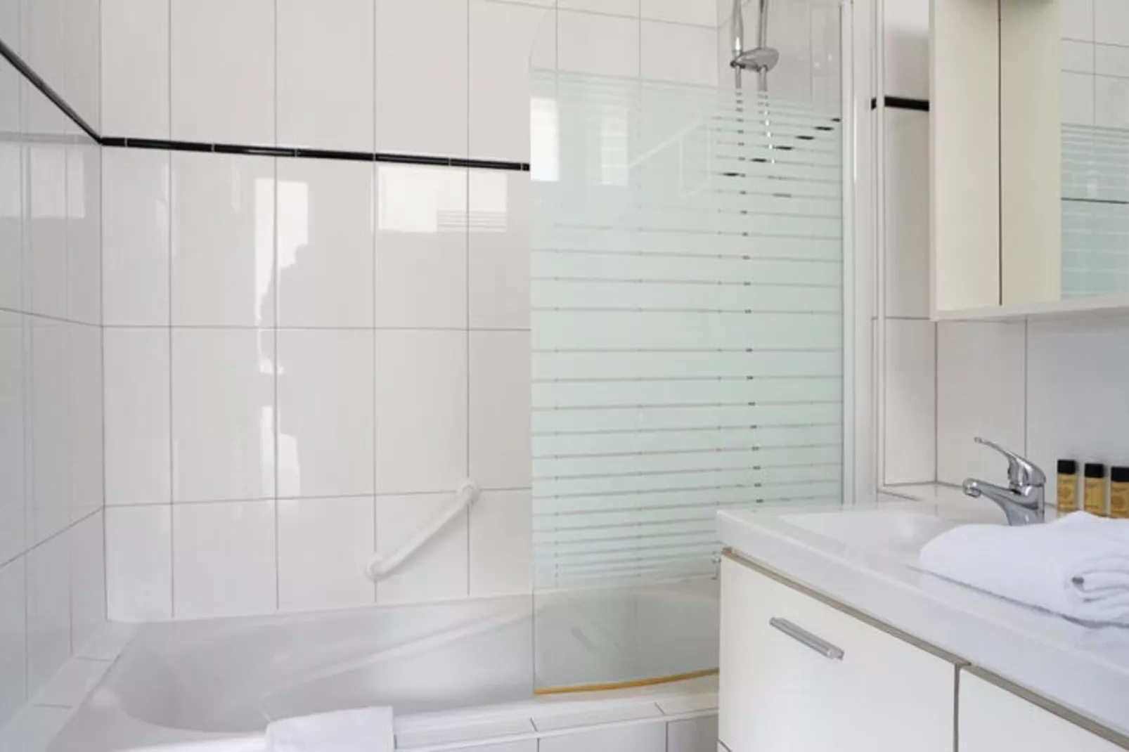 Studio à Paris-Untagged