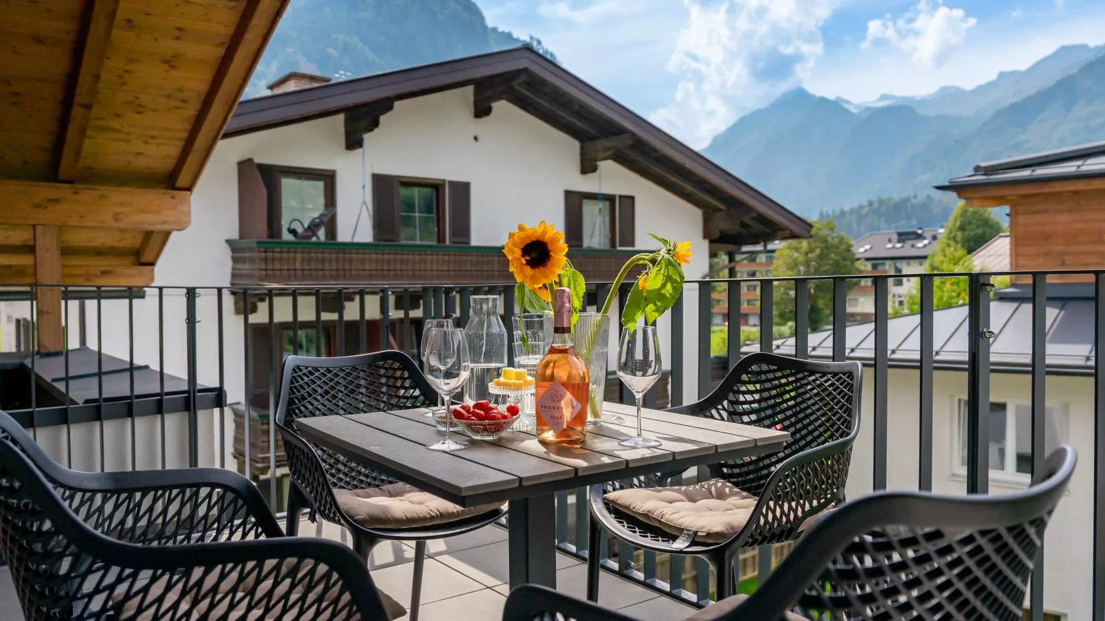 Falken Suites TOP 6-Terrace balcony