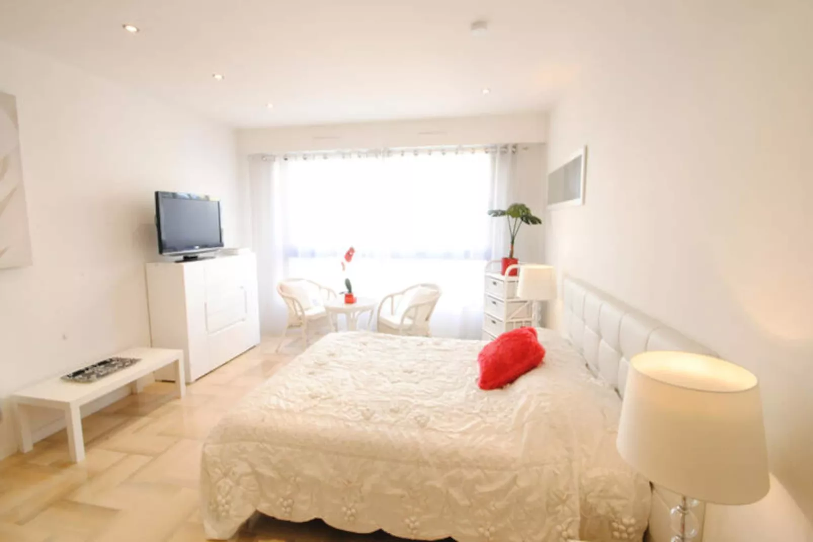 Studio à Cannes-Non tagué